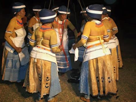 mqwambi clan praises|Iziduko nezithakazelo nezinqulo zamaXhosa – .